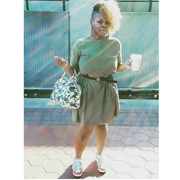 Meet your Posher, Tee - Picture 5 of 8